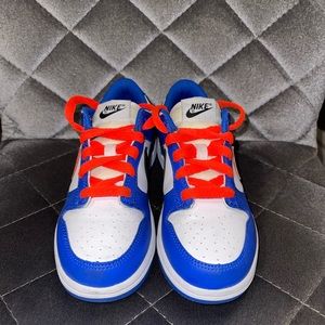 Kids low top dunks. No box.